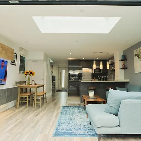 Hébergement de vacances Murray Street Bright One Bedroom Flat